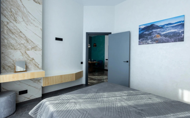 V Yekaterininskom kvartale Flat