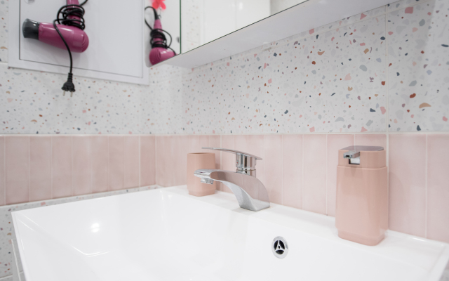 Апартаменты Smile Apartments с Балконом в Новом Доме