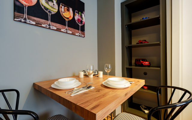 Mrt Suites Lara Hotel