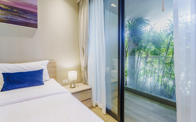 Diamond 2Br  Deluxe Poolside Condo Apartments