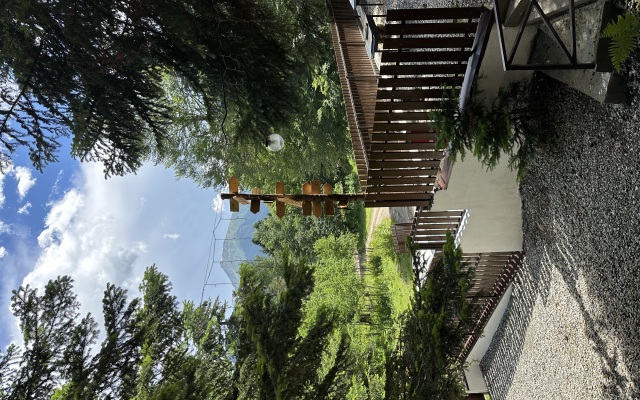 Arkhyzgreen Guest House