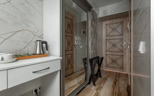 V 5 Minutakh Ot Morya Apartments