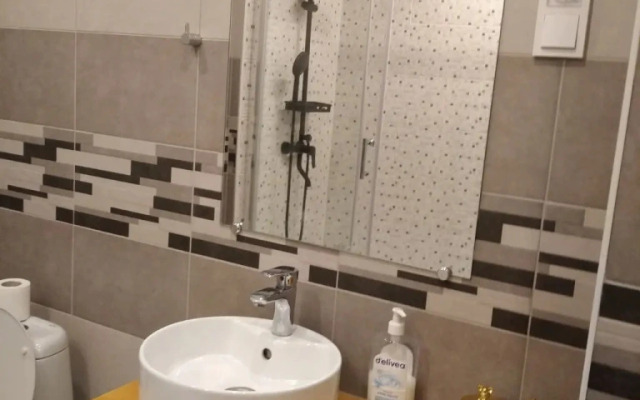 Mira 4V Apartments