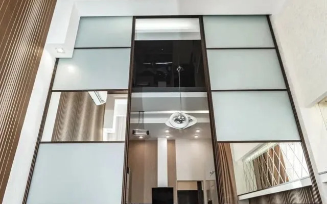 Na Chernomorskoy 6 Flat