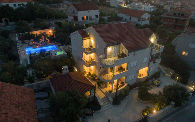 Villa Kos Murter Apartments