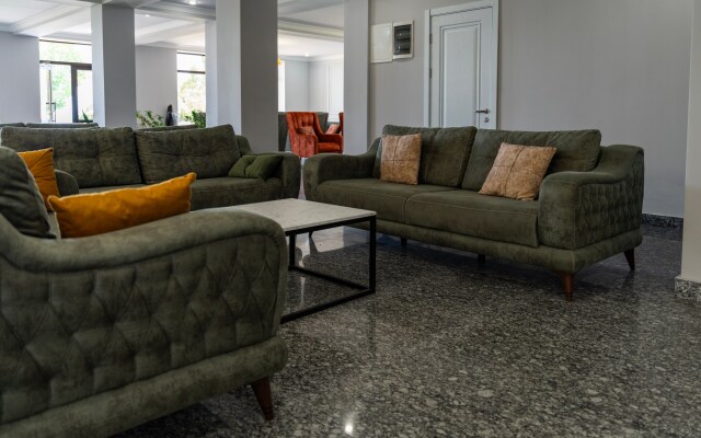 Grace Faors Hotel