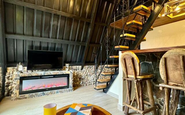 Pika 03 by Pika Cabins Chalet