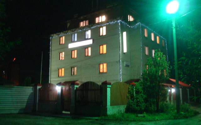 Dva Kryila hotel