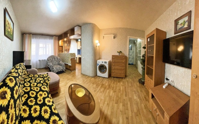 u reki Volgi Apartments