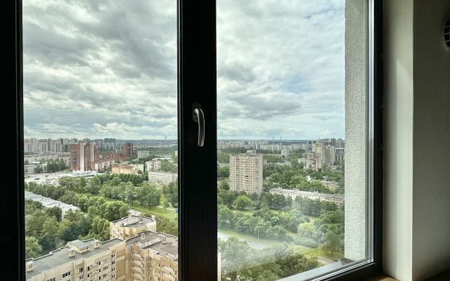 Vertikal Vozle Metro I Pamyatnika Apartments