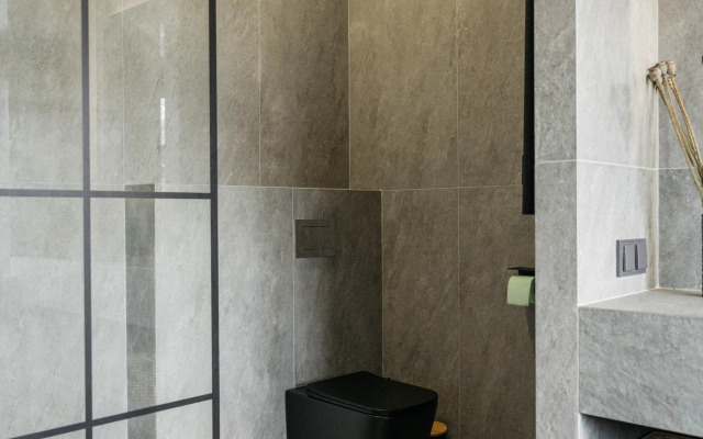 Trekhurovnevye Bezmyatezhnosty Ekho Gor Apartments