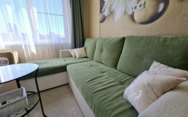 Uyutnaya V Komplekse S Basseynom Flat