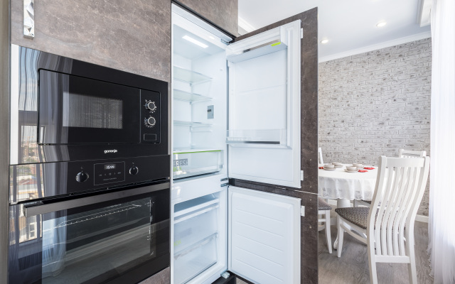 Апартаменты Bolshoi by Roomers 2005