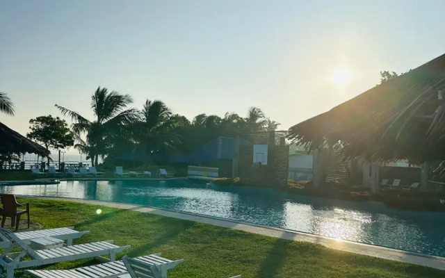 Отель Amaluna Resorts