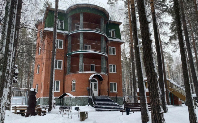Mlechniy Put Hotel