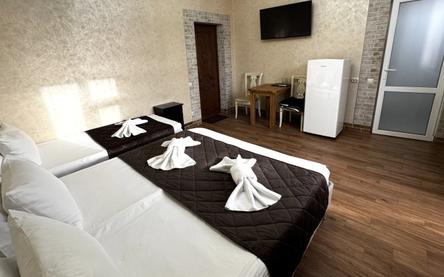 Kristall Guest house