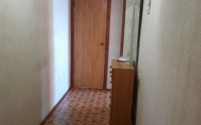 Na Molodyozhnoy 8 Flat