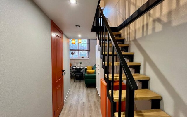 Уютная студия в 8 минутах на метро от самого центра