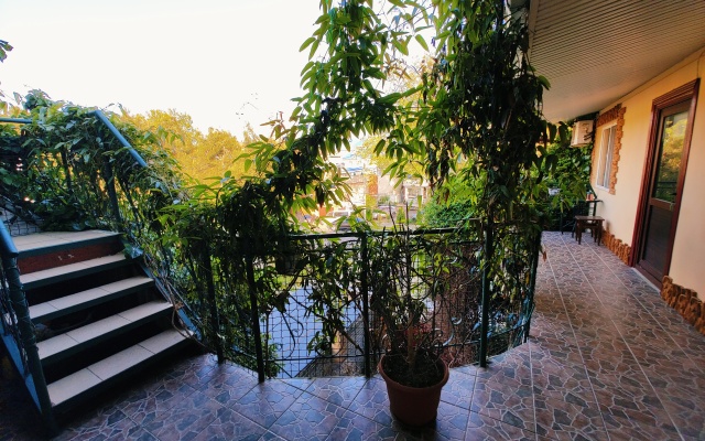 Renata 35 Guest house