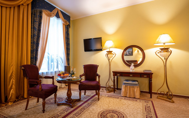 Azhur Classic Mini-Hotel