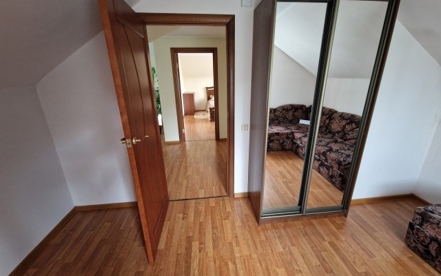 Kottedzh Na Tikhoy Guest House