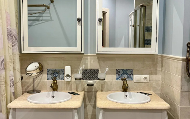 Aksinyya Tsarskaya Stolitsa Flat