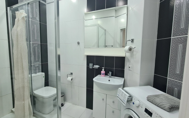 Studiya S Balkonchikom V Kurortnom Gorodke Flat