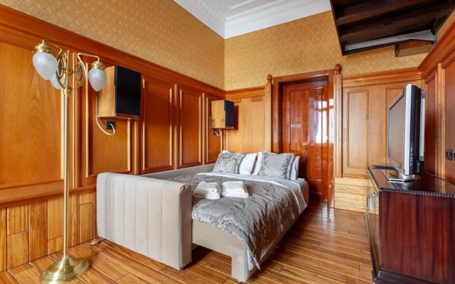 Apartamenty  Roskoshnye s Balkonom i Vidom na Kreml'