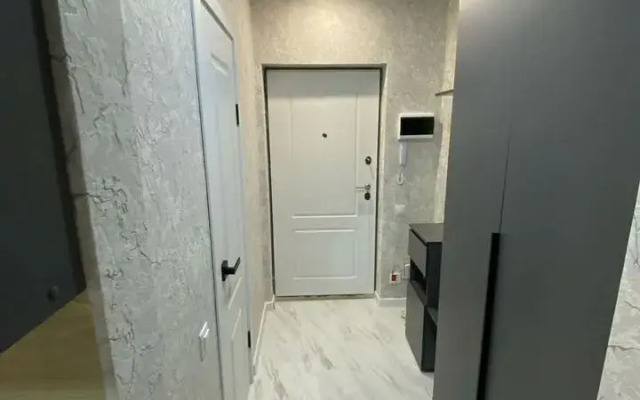 Квартира студия в макpopайoнe Aмгрaд