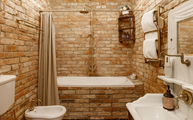 Отель Империал