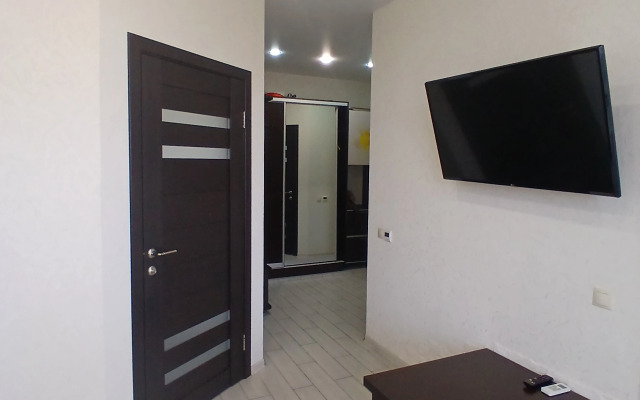 Ryadom S Morem Flat