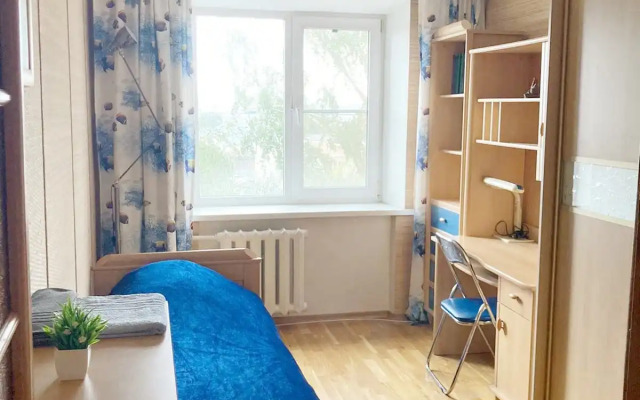 Velikolepnaya Trekhkomnatnaya Kvartira V Samom Tsentre Tuly Flat