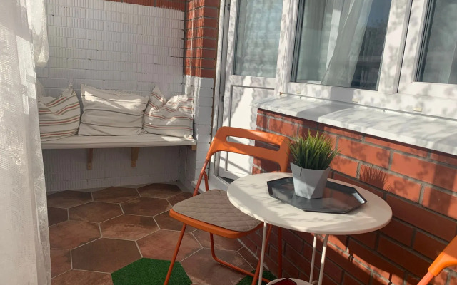 Studiya V Novom Zhilom Komplekse Flat