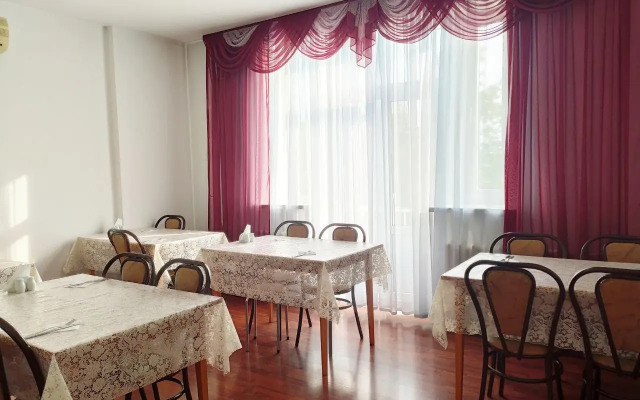 Avantazh Hotel