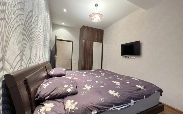 2-K Kvartira v Novostroyke na Yervanda Kochara Flat
