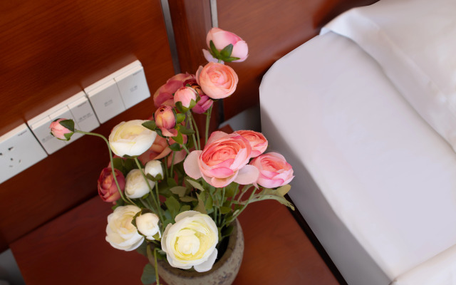 Syn-Khay Hotel