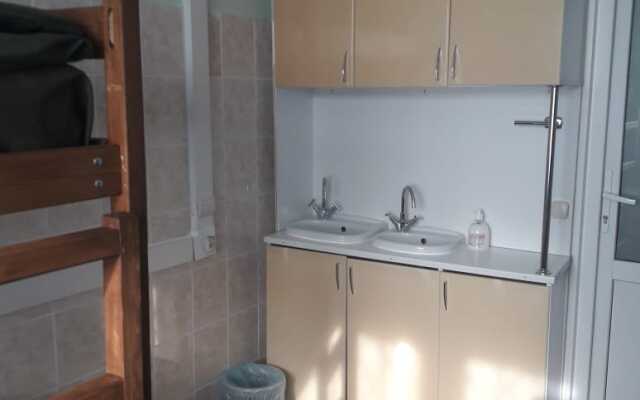 Fikus Hostel