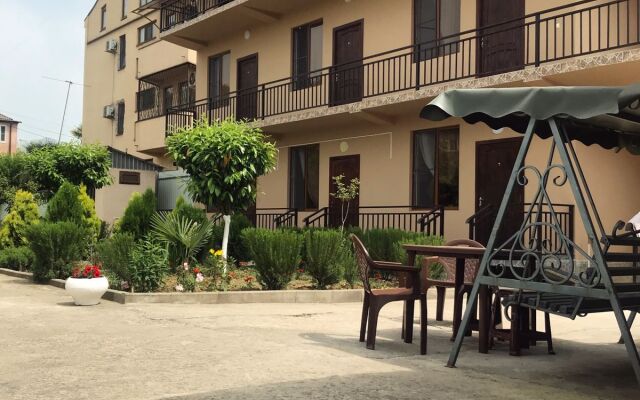 Gostevoy Dom "ilon House"