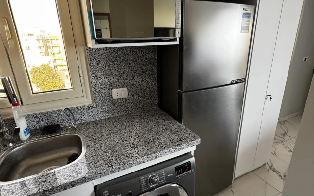Dizaynerskaya s Vidom na More Flat
