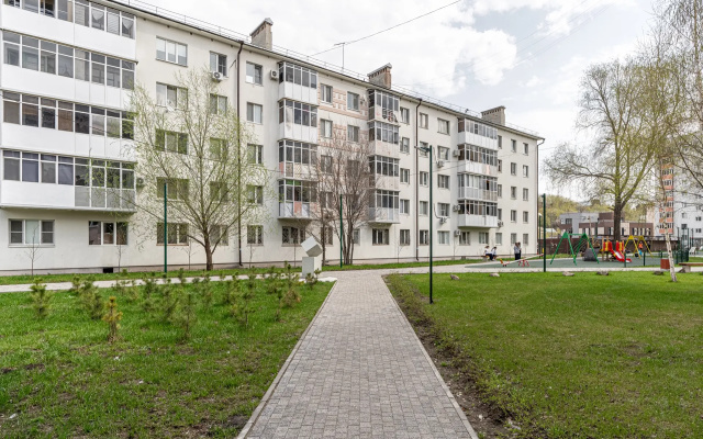 Квартира двухкомнатная метро Суконная Слобода