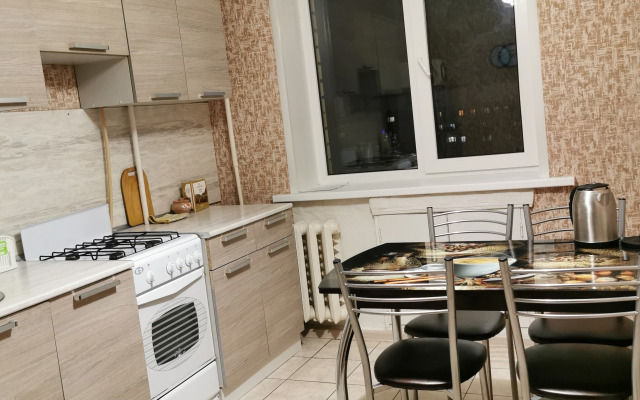 Na Rizhskom Prospekte nedaleko ot Kremlya Flat