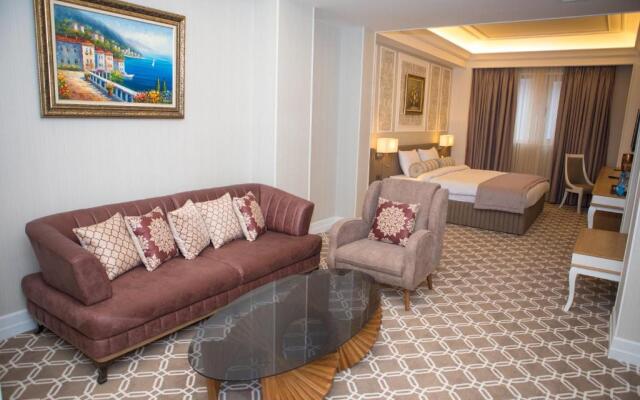 Theatrum Hotel Baku