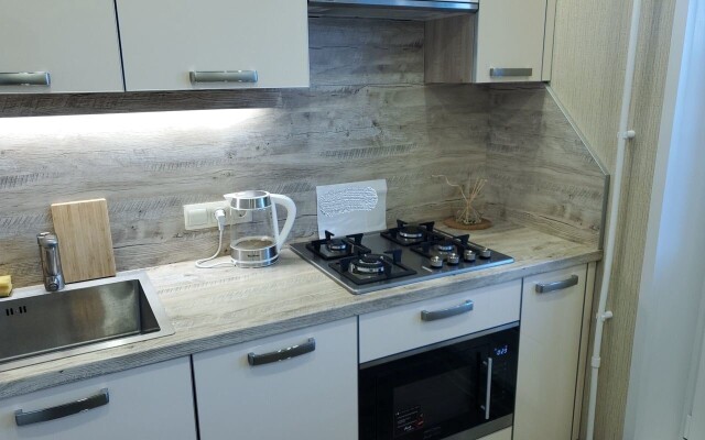 Квартира у Тихвинского монастыря