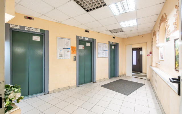 U Metro Grazhdanskiy Prospekt Apartments
