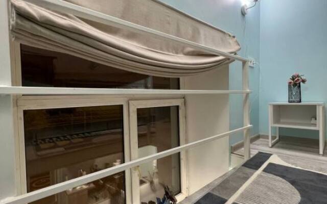Dvukhurovnevaya studio Bright Yellow na Elektrozavodskoy