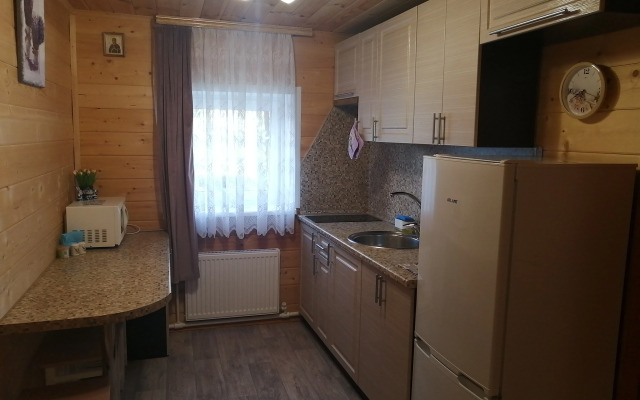 Частный дом у Яблоньки