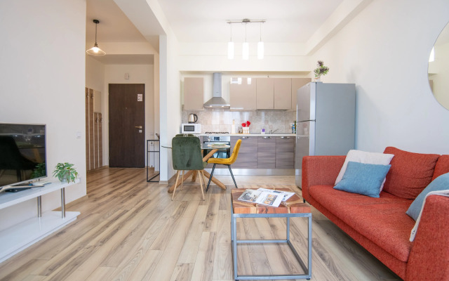 Апартаменты рядом с парком и метро