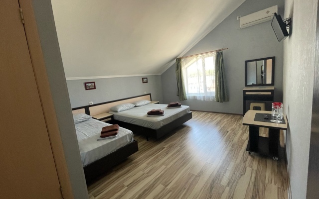 Dzhuliya Guest House