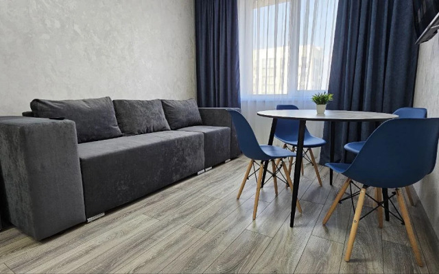 Апартаменты с современным ремонтом и панорамным видом из окна