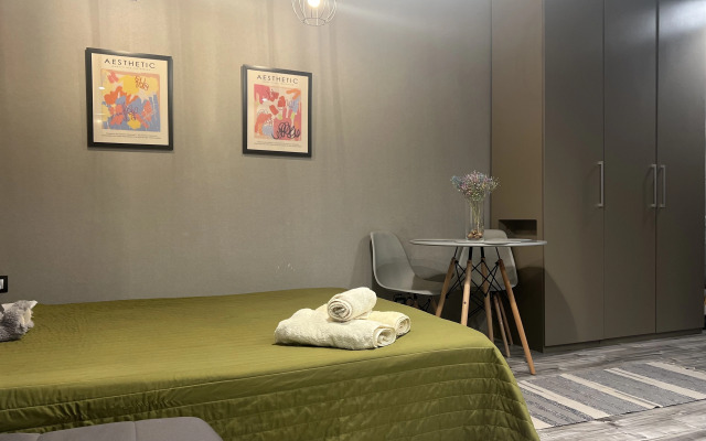 Na Yekaterininskoy Ulitse 122 Flat